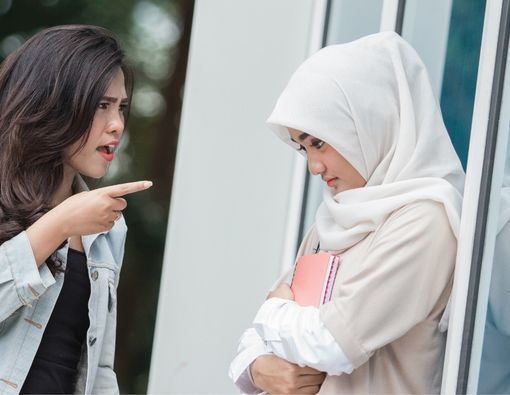 Cara Menghadapi Pelecehan Verbal