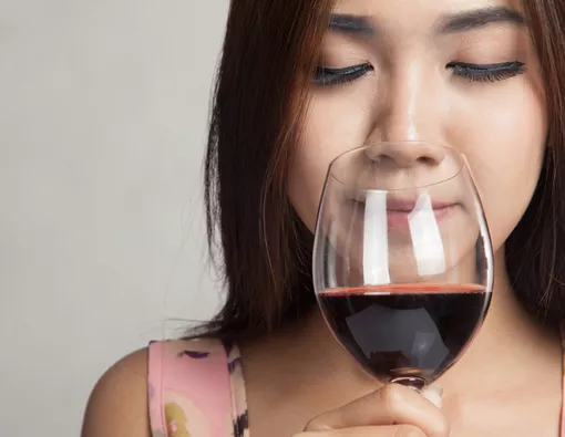 Minum Wine, Apa Efeknya pada Kesehatan Gigi?