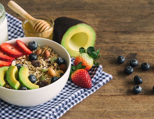 Lawan Stres dengan Mengonsumsi 10 Makanan Ini