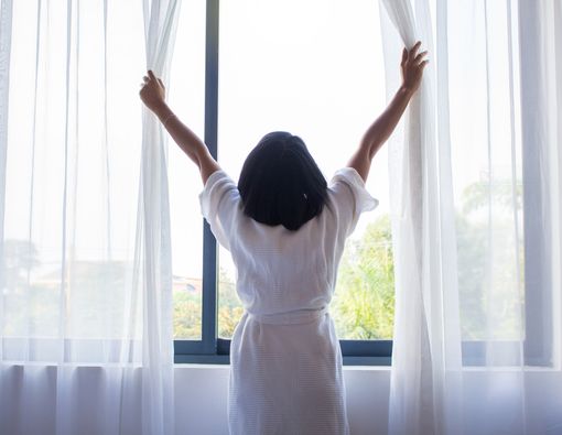 Manfaat Bangun Tidur Lebih Pagi bagi Kesehatan