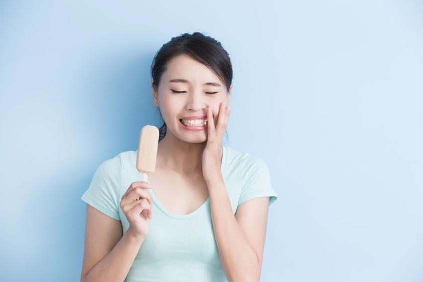 3 Tanda Gigi Sensitif yang Tidak Terduga