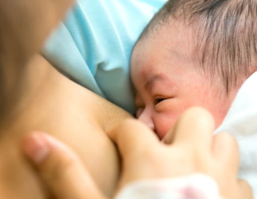 Waktu Menyusui yang Tepat Usai Melahirkan Lewat Operasi Caesar