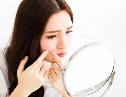 Awas, Kebiasaan Dandan yang Salah Bisa Picu Gangguan Kulit