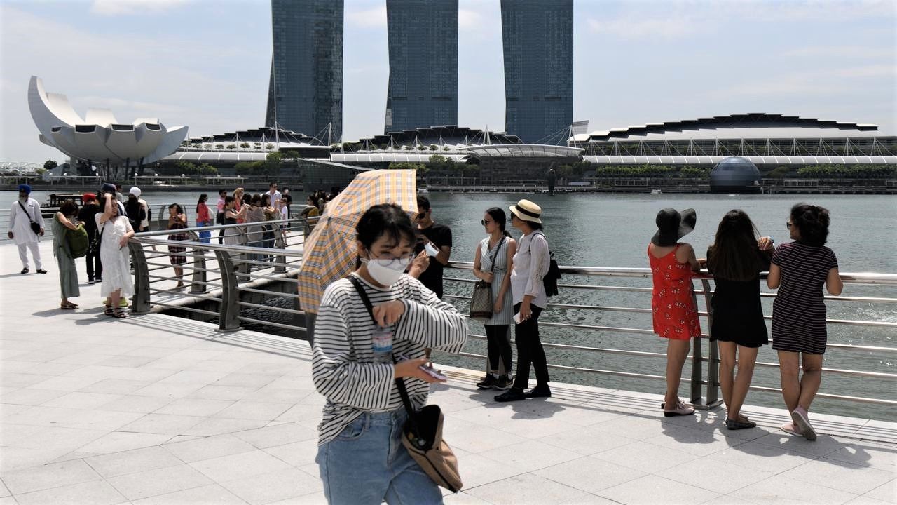 Angka Kasus COVID-19 di Singapura Meningkat Tajam, Apa yang Terjadi?