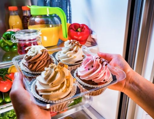 Hindari Makanan Ini Agar Kulit Berseri