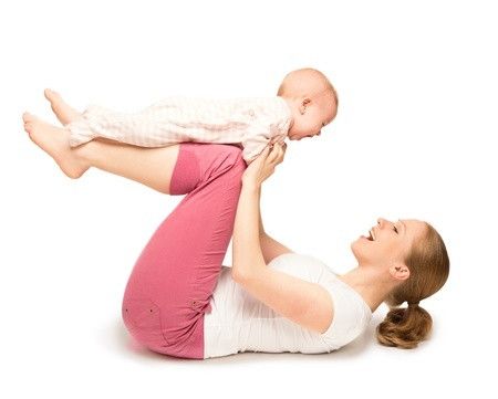 Semua yang Perlu Diperhatikan Pada Bayi Usia 0-2 Tahun