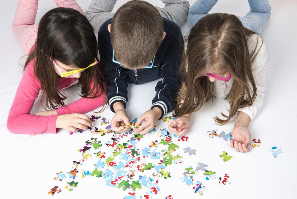 Latih Kecerdasan Otak Anak dengan Permainan Puzzle