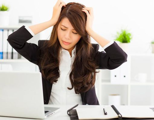 Sakit Kepala Saat Bekerja? Mungkin Anda Butuh Liburan