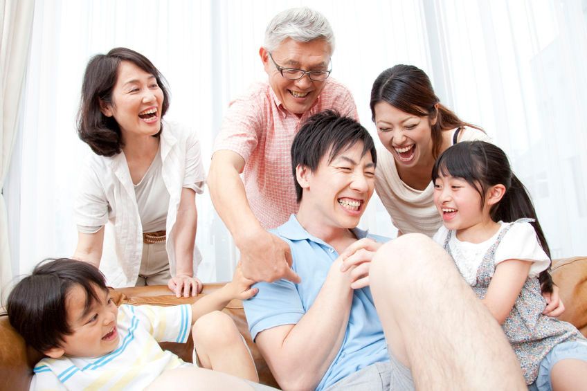 Ini Alasan Mengapa Senyum Itu Menular