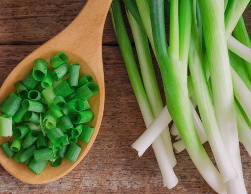 Manfaat Daun Bawang yang Mungkin Belum Kamu Tahu