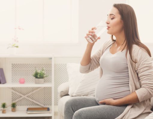 Berapa Banyak Kebutuhan Cairan Ibu Hamil?