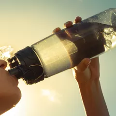 Sering Kencing Sehabis Minum, Tanda-Tanda Ada ‘Kebocoran’?