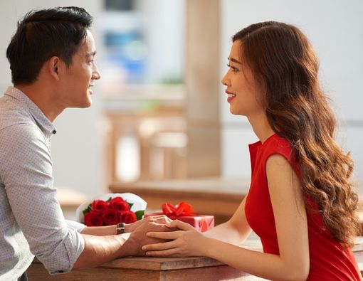 Mengenal Perbedaan Twin Flame, Soulmate, dan Karmic dalam Hubungan Romansa