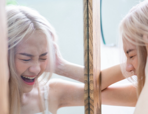 Tanda-tanda Seseorang Terkena Gangguan Identitas Disosiatif