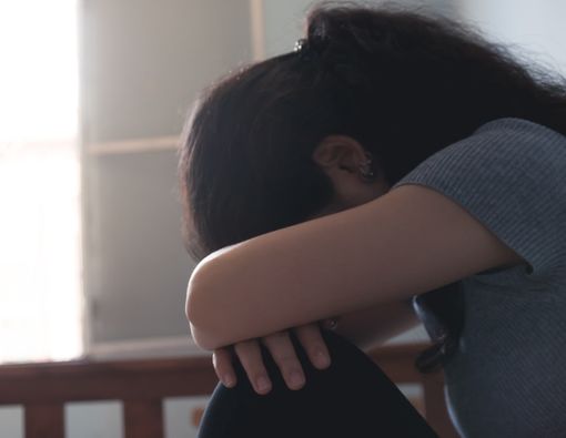 Perbedaan Stres dan Depresi, serta Cara Mengatasinya