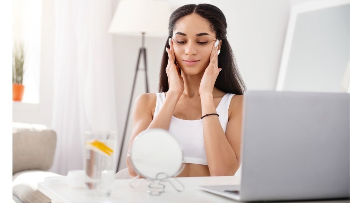 Manfaat Pakai Skincare Rutin bagi Kesehatan Mental