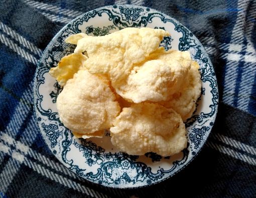 Efek Makan Emping Melinjo, Dapat Menyebabkan Asam Urat?