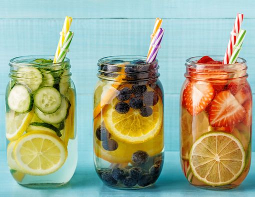 Benarkah Infused Water Lebih Sehat Daripada Air Minum Biasa?
