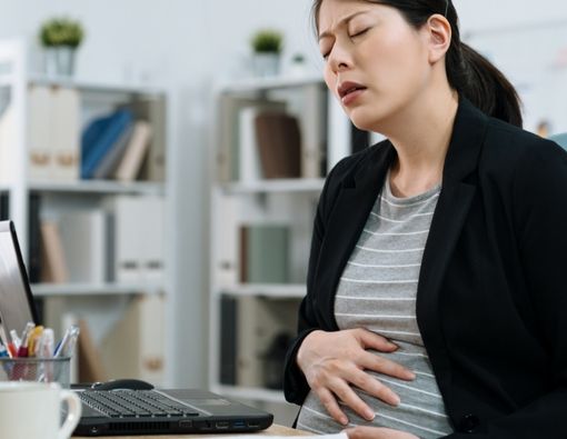 9 Penyebab Ibu Hamil Merasakan Sakit Perut Bagian Atas