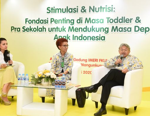 Nutrisi dan Stimulasi Penting bagi Tumbuh Kembang Anak