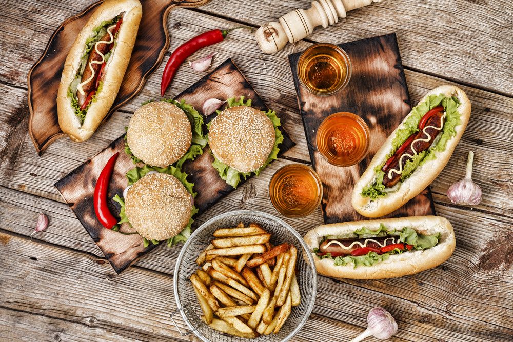 Fast Food Meningkatkan Kasus Obesitas dalam 30 Tahun Terakhir? (GANNA-MARTYSHEVA/Shutterstock)