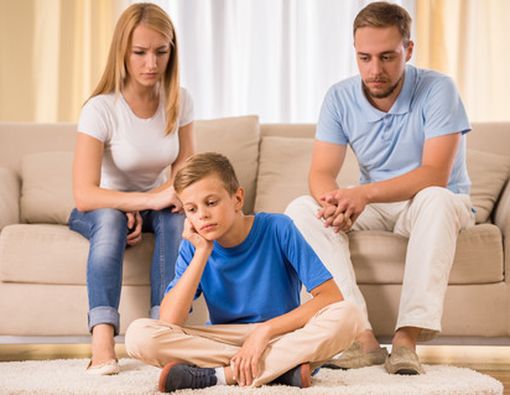 Mengapa Anak Bisa Lebih Dekat dengan Pengasuh?