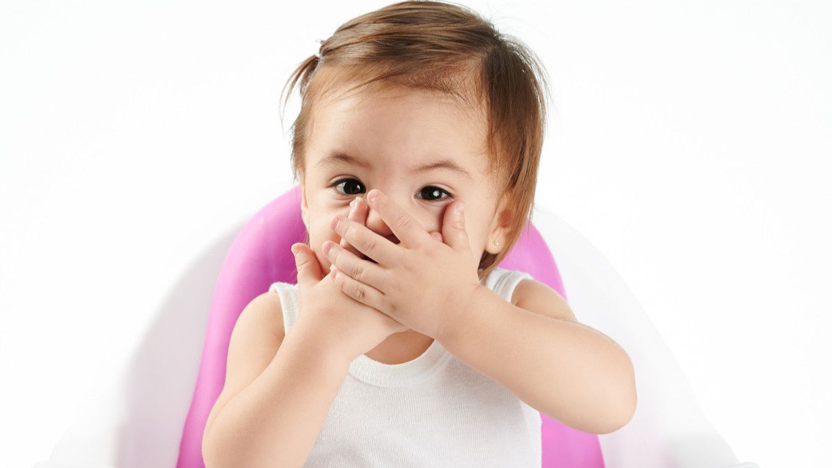 Trik Mengatasi Gerakan Tutup Mulut pada Anak