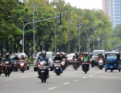 Sering Naik Motor? Ini Risikonya pada Organ Paru Anda