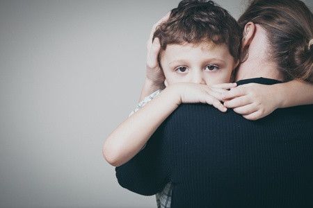 Trik Agar Anak Tidak Terlalu Dekat dengan Pengasuh