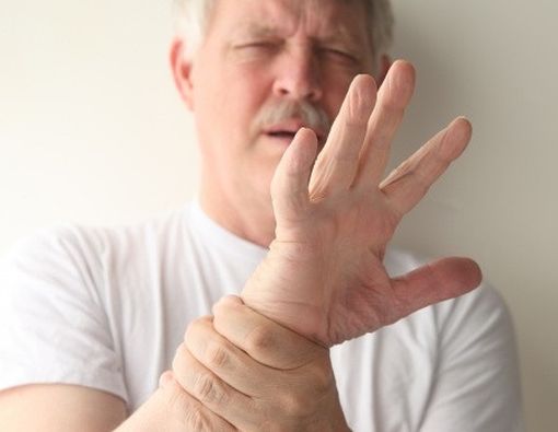 Sering Gemetar? Waspada Gejala Parkinson