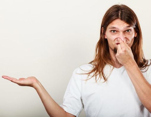 Kenali 5 Kondisi Penyebab Bau Badan