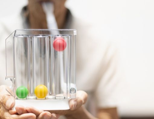 Pemeriksaan Spirometri untuk Pantau Fungsi Paru-Paru