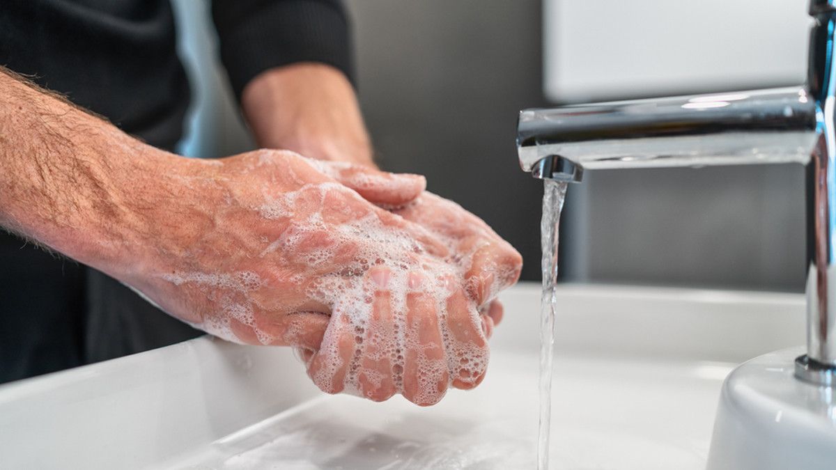 Cuci Tangan Pakai Sabun Kertas, Apakah Bersih?