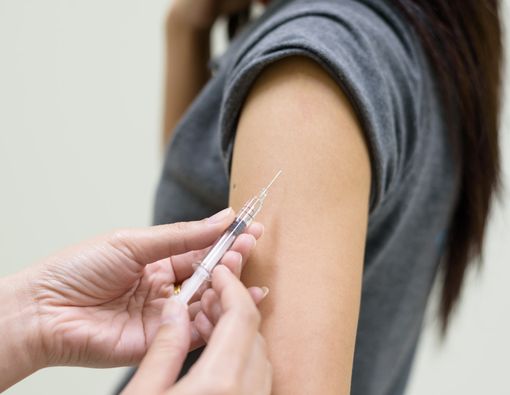 Bolehkah Ibu Menyusui Mendapatkan Vaksinasi?