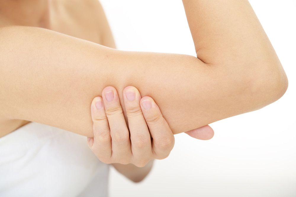 Ini Bedanya Kulit Kering dan Dehidrasi