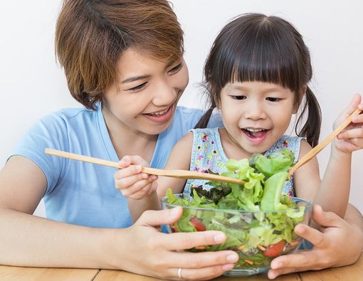 Cara Tepat Dukung Perkembangan Otak Anak