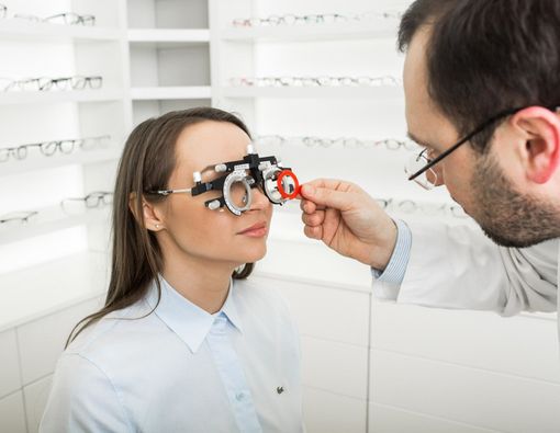 5 Penyebab Mata Minus Bertambah Parah dan Solusinya