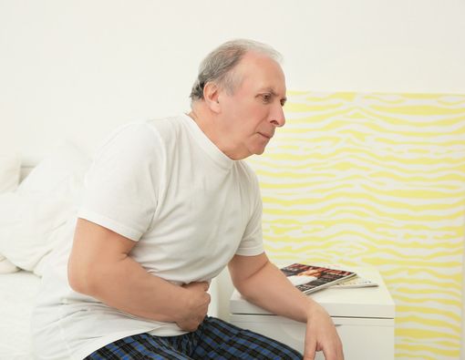 5 Gangguan Pencernaan yang Sering Terjadi pada Lansia