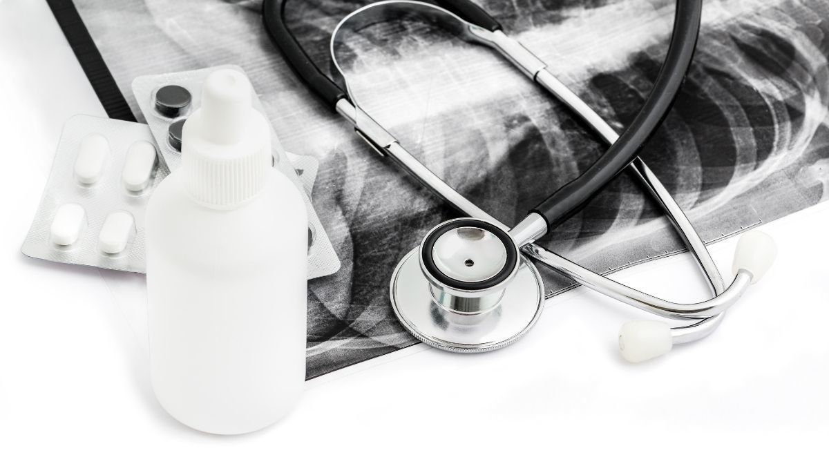 Daftar Obat untuk Mengatasi Radang Paru-Paru