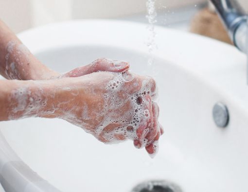 PPKM Diperpanjang, Tingkatkan Kebersihan Tubuh untuk Lawan COVID-19