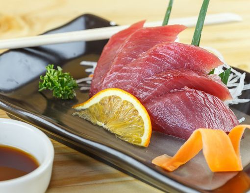 Jangan Sembarang Makan Sashimi, Ini Risikonya