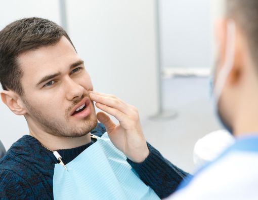 Waspadai Peradangan Akibat Gigi Tiruan