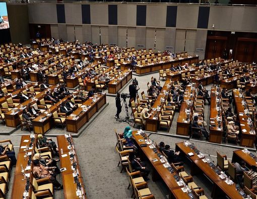 Ini Alasan Petugas Medis Harus Jadi Prioritas Cek COVID-19