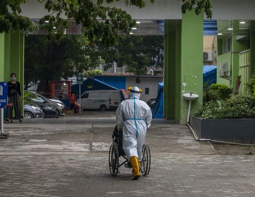 Prita, Omni, dan Konsumen Adalah Raja