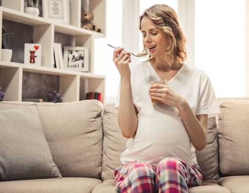 Ibu Hamil Hobi Makanan Berlemak, Ini Akibatnya pada Janin