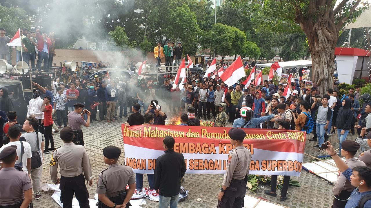 Ini 7 Kiat Mengatasi Sakit Kepala Saat Demo