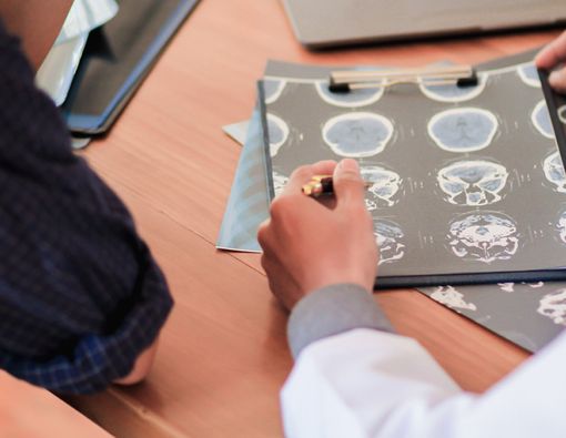 Haruskah Penundaan Operasi Kanker Dilakukan pada Masa Pandemi COVID-19?