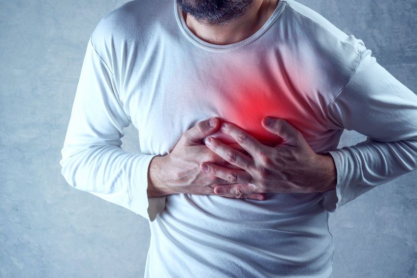 3 Penyebab Nyeri Dada yang  Tak Ada Hubungannya dengan Jantung