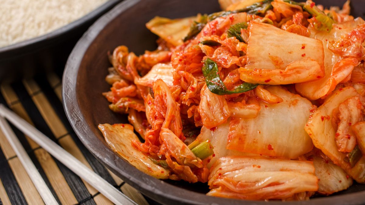 Makan Kimchi Saat Buka Puasa Bikin Sakit Perut, Kenapa Bisa?