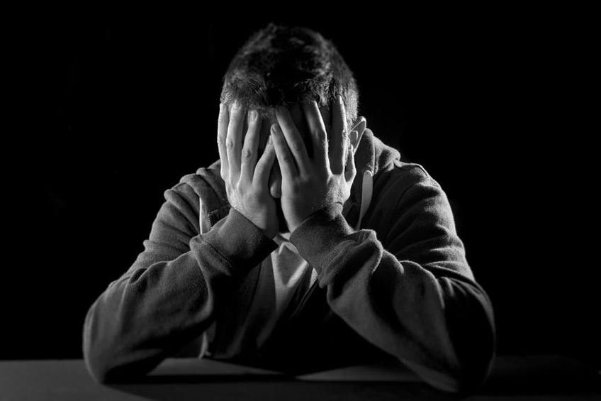 Mantan Pacar Awkarin Dituding Kena Collapse by Design, Apa Itu?